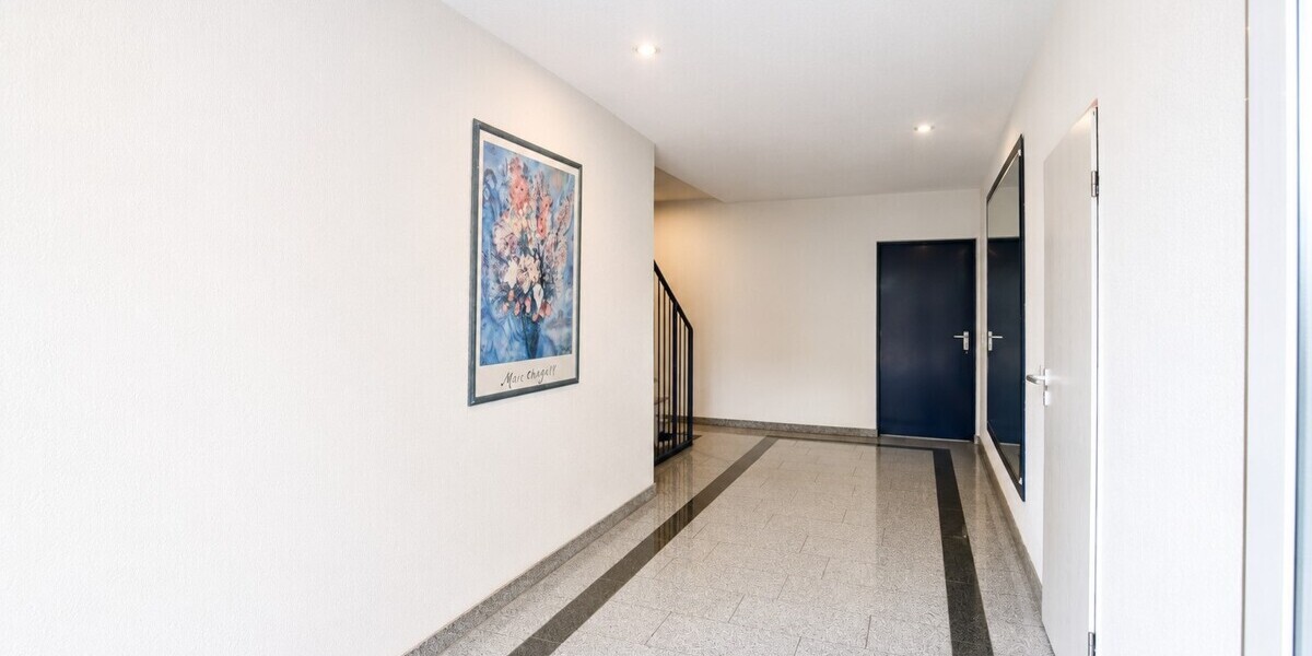 Wunderschöne 2 Zi Wohnung mit Kamin und TG PLatz - hier können Sie entspannen - Etagenwohnung Oberursel | Angebot:27505507