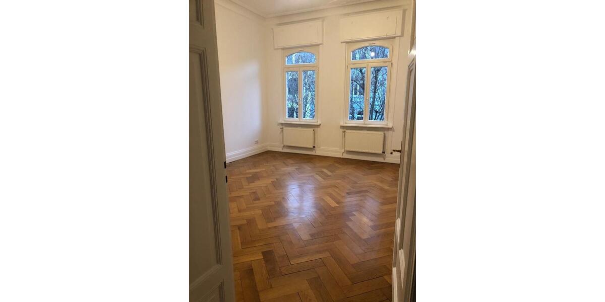 Etagenwohnung Wiesbaden Klarenthal - 5 Zimmer, 125 m&sup2;, 2.200&euro; | Angebot:26404973