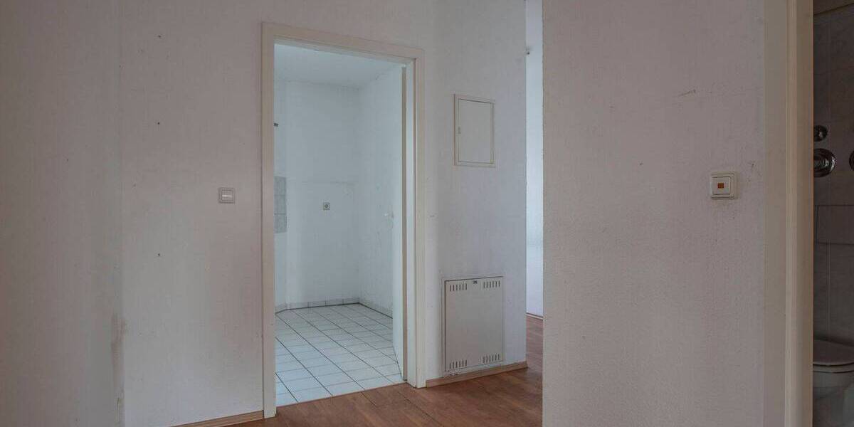 Etagenwohnung Wiesbaden Südost - 2 Zimmer, 81 m&sup2;, 245.000&euro; | Angebot:26160158