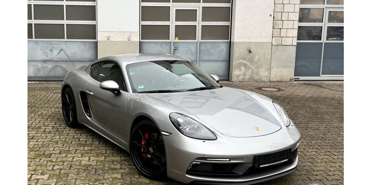 Porsche Cayman 11.900 km 89.888 € Walluf 65396
