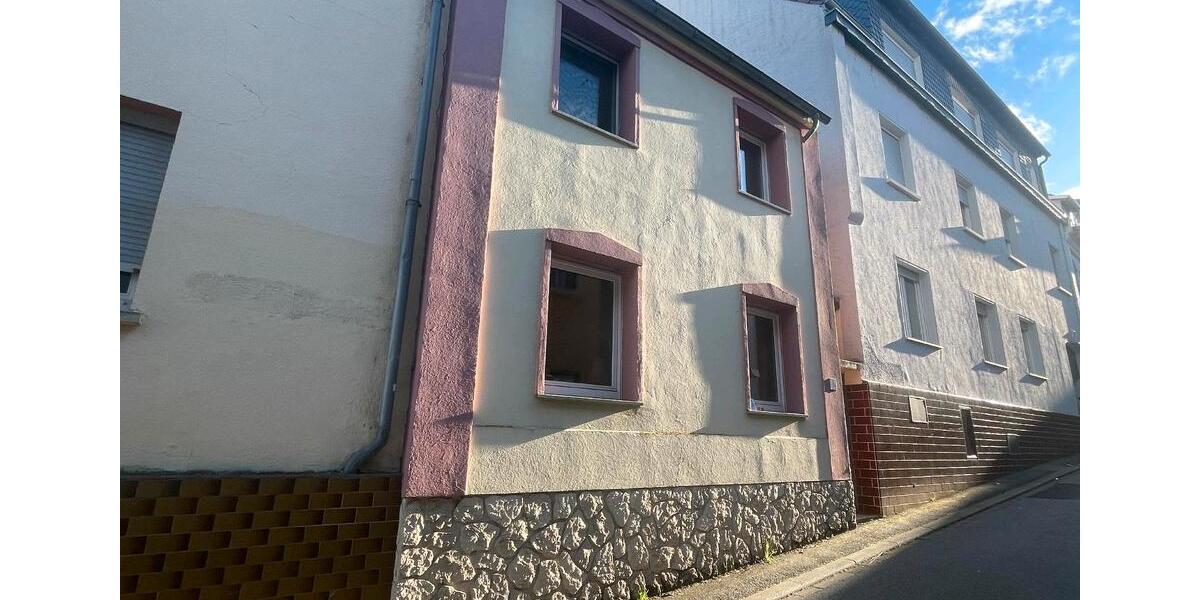 Doppelhaushälfte Mainz Laubenheim - 3 Zimmer, 91 m&sup2;, 225.000&euro; | Angebot:26197971