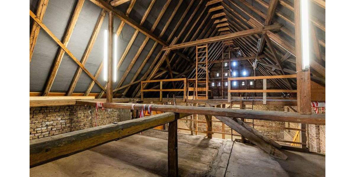 Gewerbeobjekt Bischofsheim - 5 Zimmer, 267 m&sup2;, 4.260&euro; | Angebot:25814102