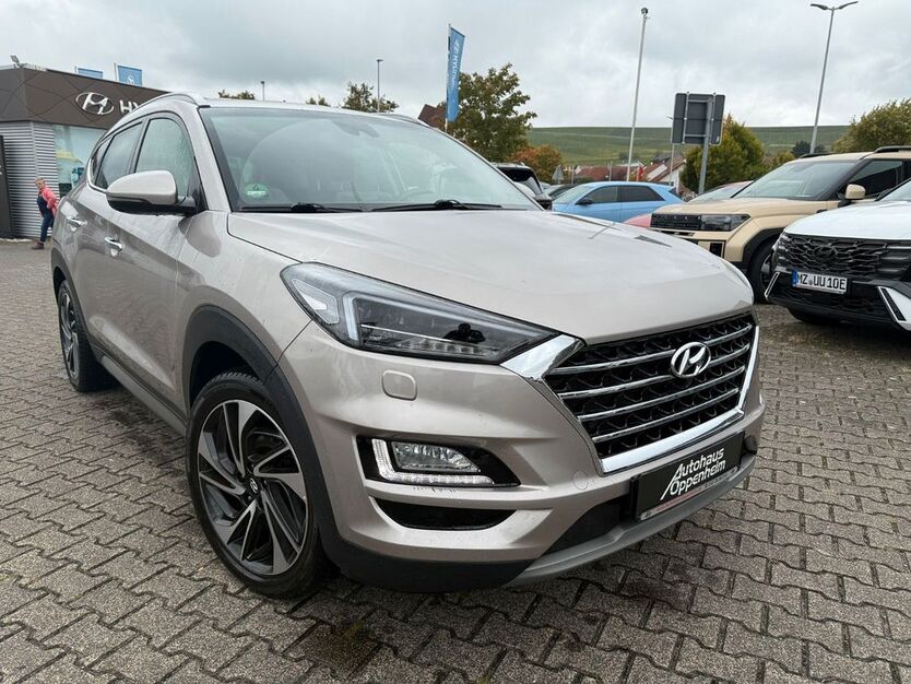 Hyundai TUCSON 72.900 km 20.249 € Oppenheim 55276
