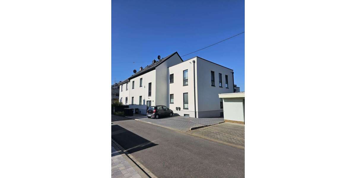 Etagenwohnung Wiesbaden Biebrich - 2 Zimmer, 72 m&sup2;, 1.130&euro; | Angebot:26242728