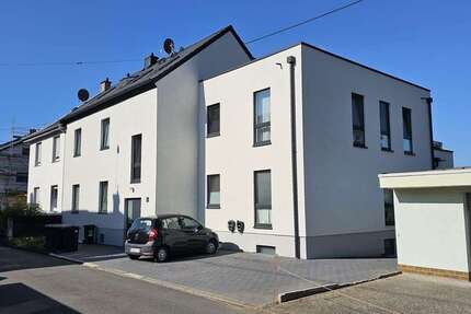 Wohnung Wiesbaden Biebrich - 2 Zimmer, 72 m&sup2;, 1.130&euro; | Angebot:26242728