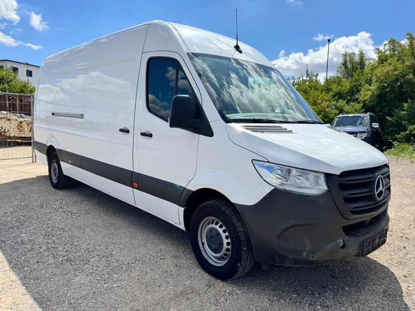 Mercedes-Benz Sprinter 122.300 km 25.900 € Saulheim 55291