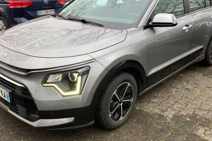 Kia Niro 137.000 km 17.850 € Hofheim am Taunus 65719
