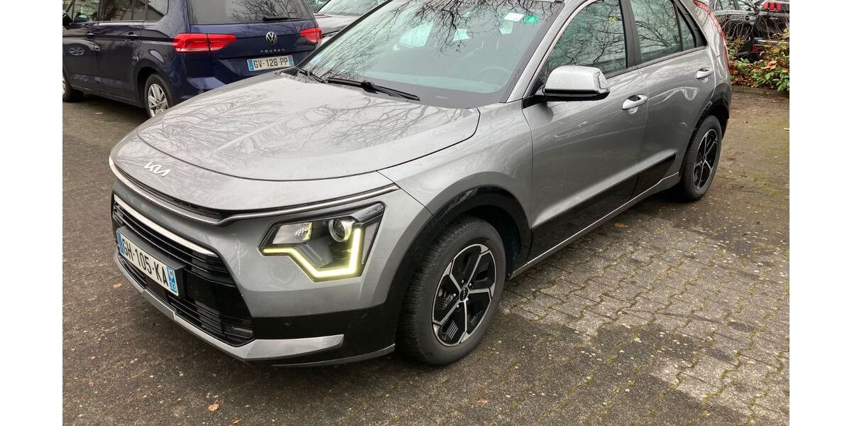 Kia Niro 137.000 km 17.850 € Hofheim am Taunus 65719