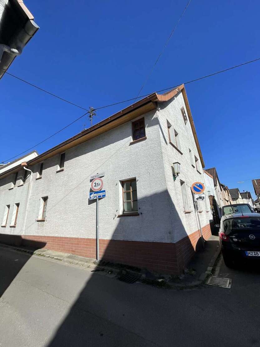 Haus zum Kaufen in Bingen 395.000 € 206 m² 9 zimmer