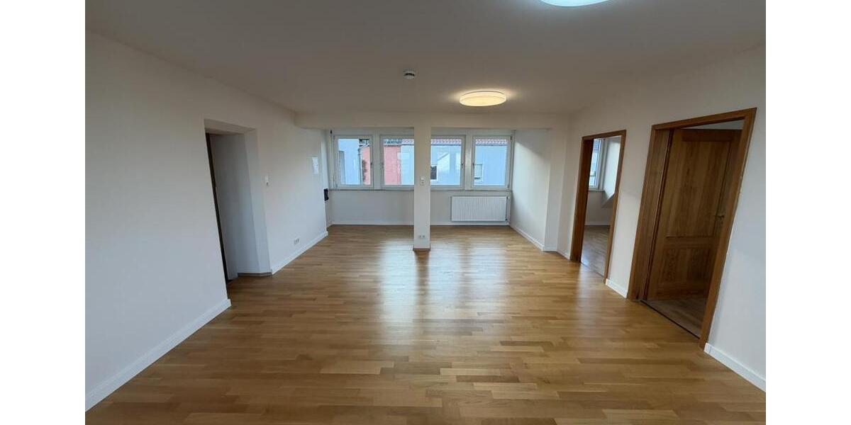 Einfamilienhaus Eschborn - 4 Zimmer, 123 m&sup2;, 1.499&euro; | Angebot:26147030