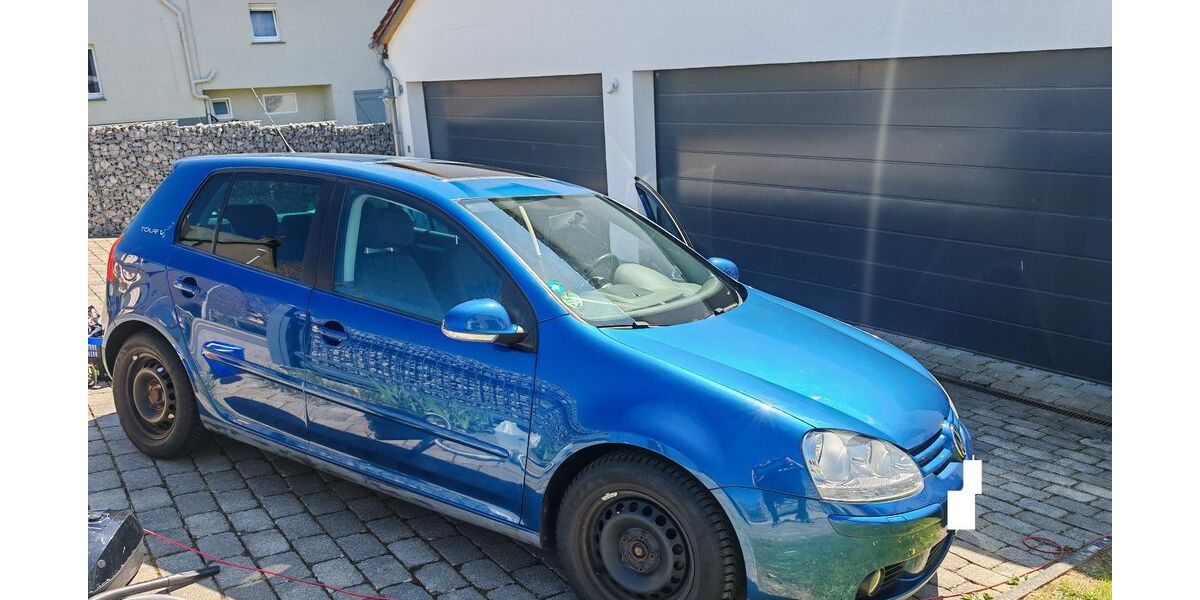 VW Golf 97.000 km 4.000 &euro; Huenstetten-Limbach 65510