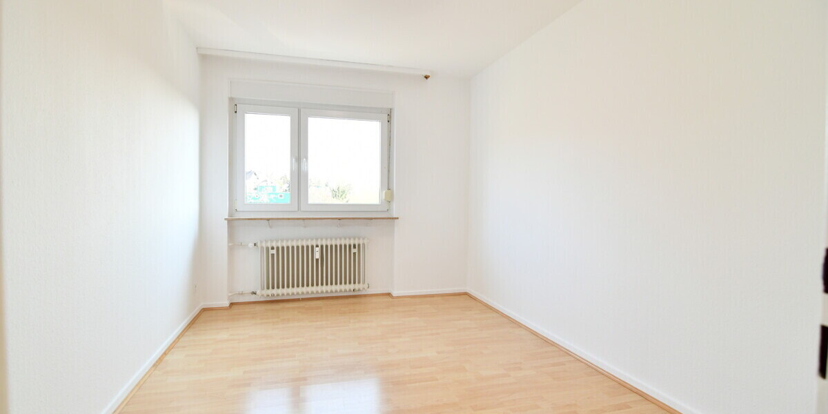 RESERVIERT! Top geschnittene 4 Zi Whg mit Lift nahe dem Kurpark - Etagenwohnung Bad Soden am Taunus | Angebot:26987424