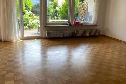 Attraktive 4-Zi.-Whg. Wohnung mit Gartenanteil