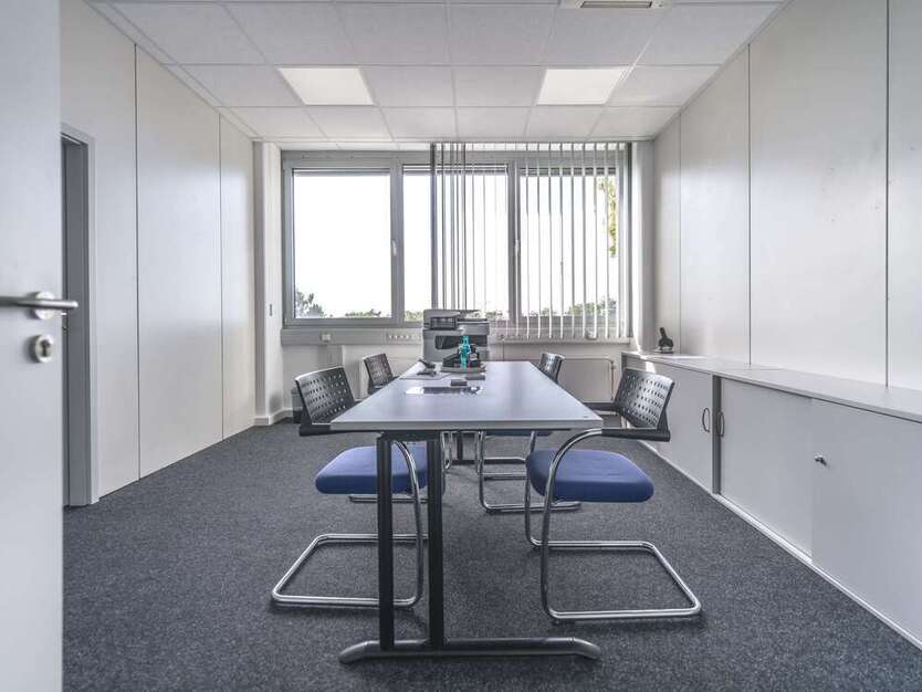 Büro in Wiesbaden 2.520 € 228 m²