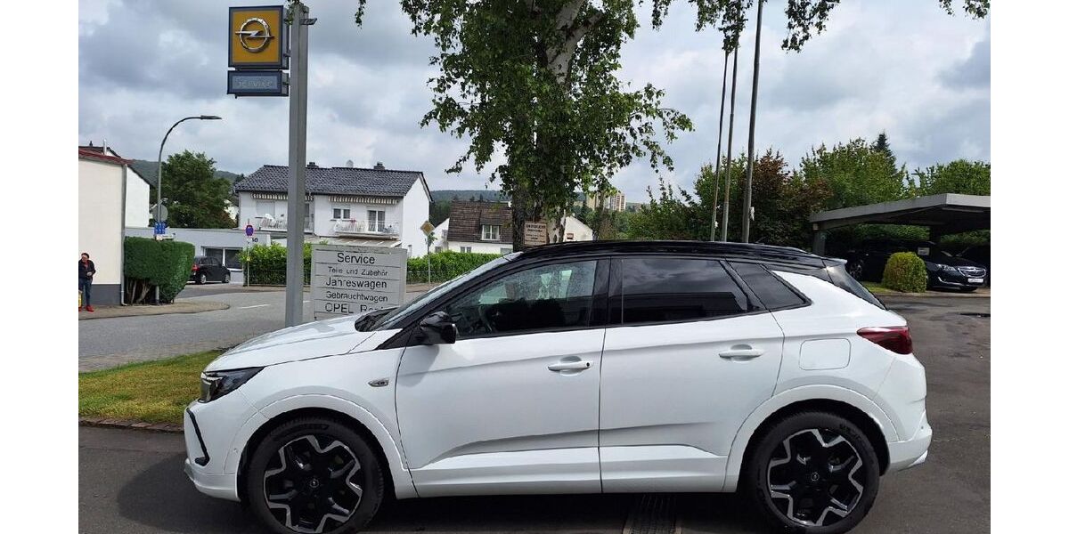 Opel Grandland (X) 25.900 km 28.970 &euro; Taunusstein 65232