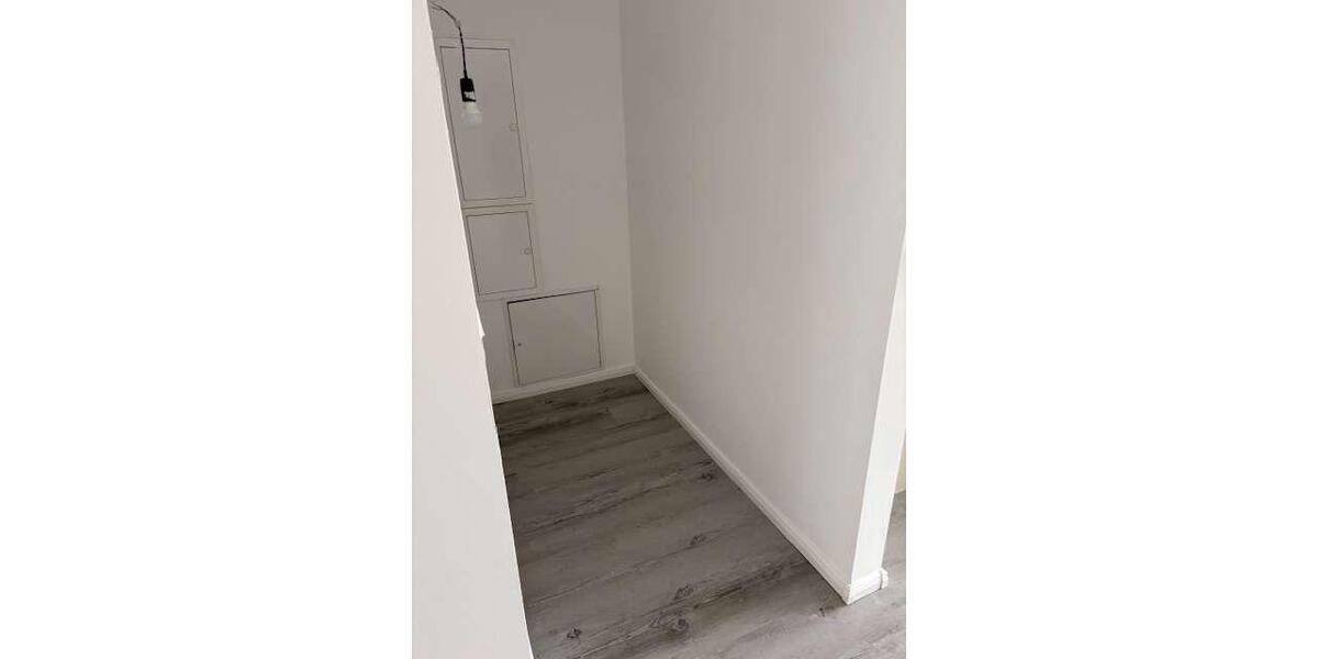 Etagenwohnung Frankfurt am Main Bockenheim - 2 Zimmer, 73 m&sup2;, 1.260&euro; | Angebot:26576039