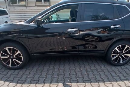 Nissan X-Trail 159.000 km 8.900 &euro; Rüsselsheim 65428