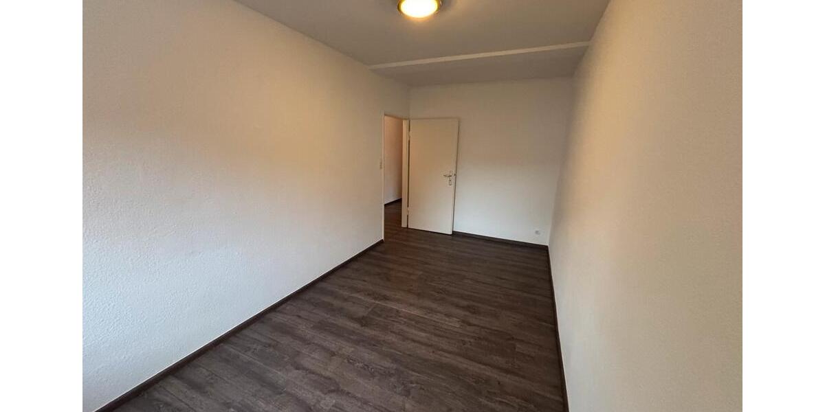Hochparterre Hattersheim am Main - 4 Zimmer, 73 m&sup2;, 293.000&euro; | Angebot:24853073