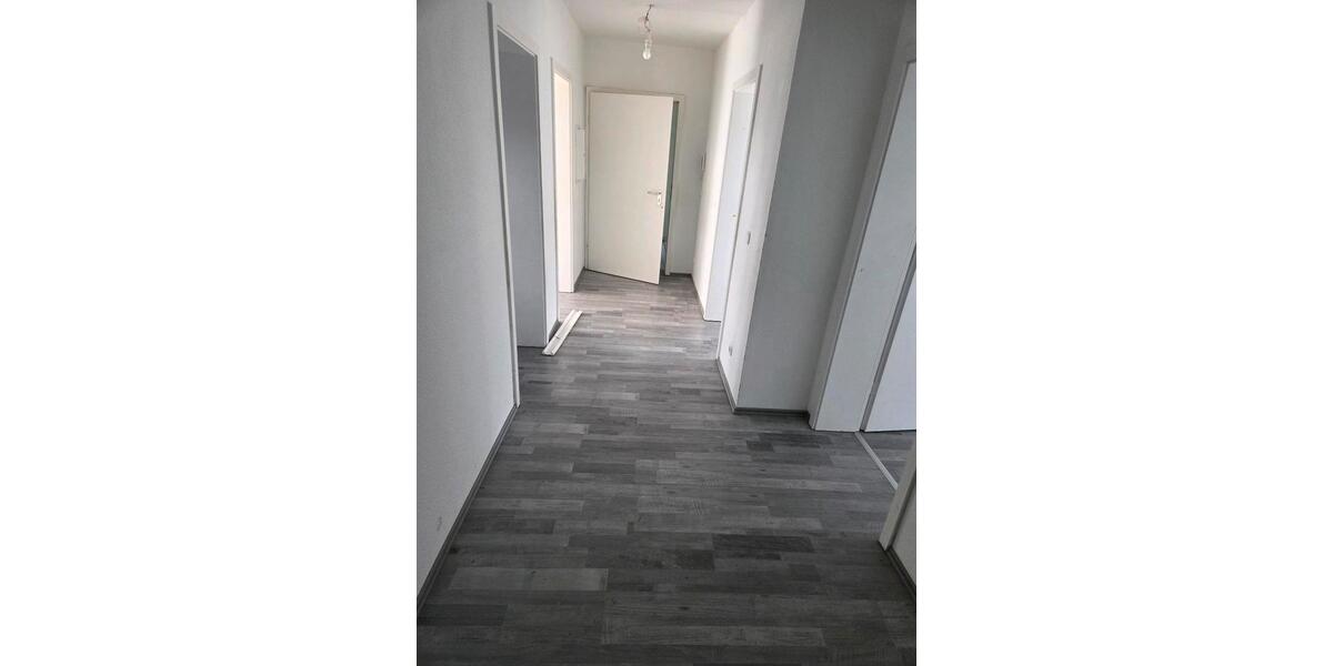 Erdgeschoßwohnung Raunheim - 4 Zimmer, 85 m&sup2;, 1.700&euro; | Angebot:25355622