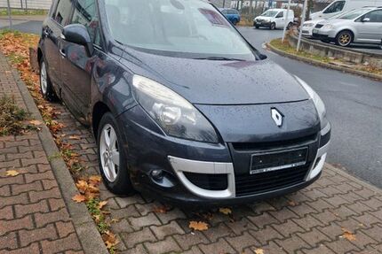 Renault Scenic 120.000 km 2.999 € Raunheim 65479