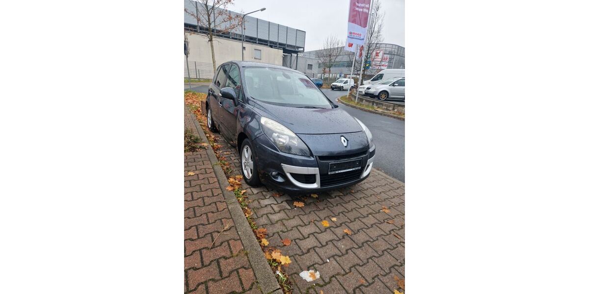 Renault Scenic 120.000 km 2.999 € Raunheim 65479