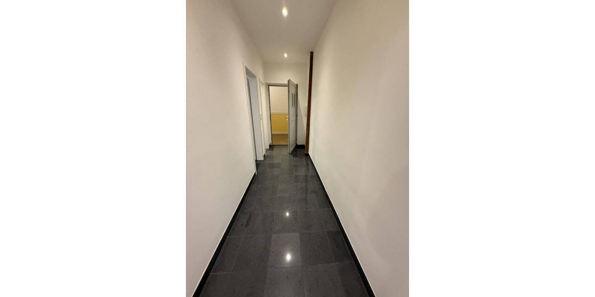 Mehrfamilienhaus, Wohnhaus Wiesbaden Klarenthal - 2 Zimmer, 59 m&sup2;, 818&euro; | Angebot:26411714