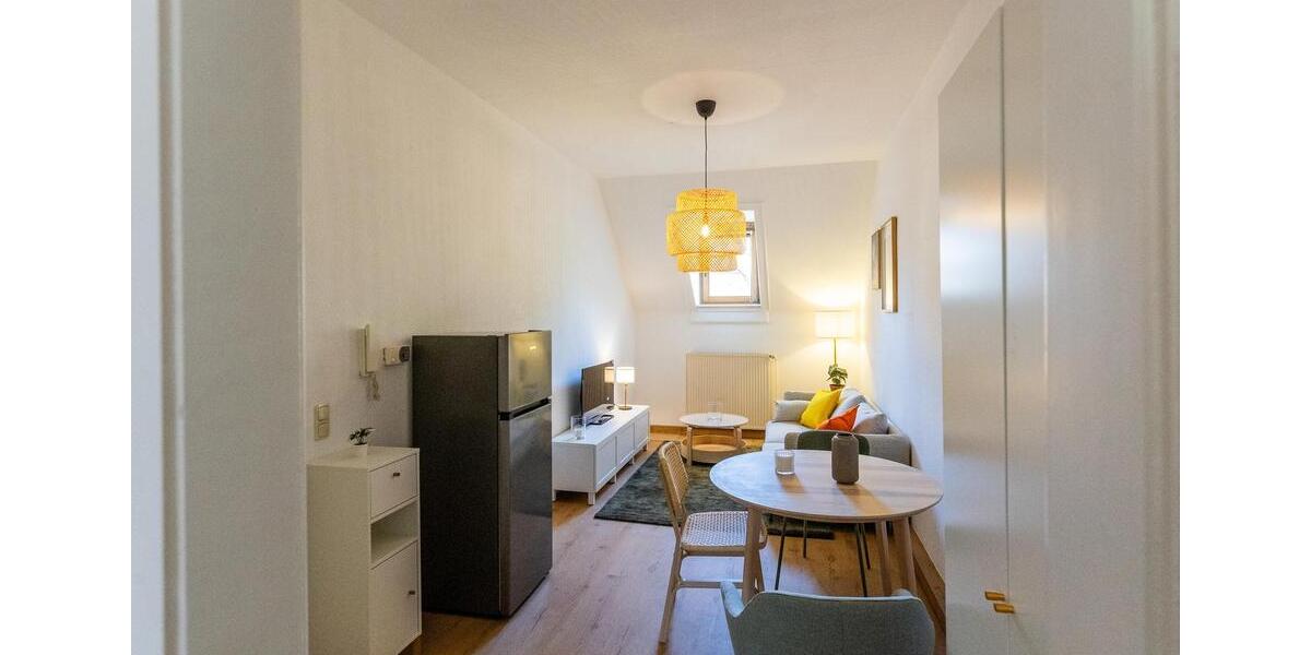 Dachgeschoßwohnung Wiesbaden Südost - 2 Zimmer, 42 m&sup2;, 795&euro; | Angebot:26338111