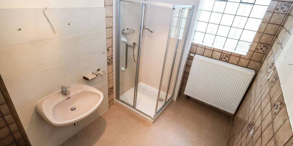 Einfamilienhaus Mainz Finthen - 3 Zimmer, 77 m&sup2;, 230.000&euro; | Angebot:23935645