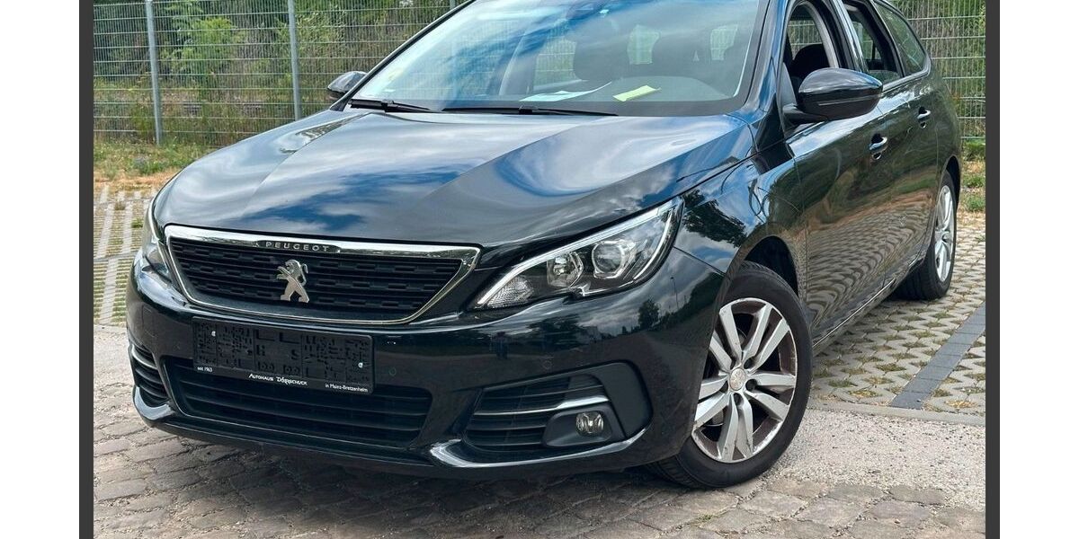 Peugeot 308 128.835 km 8.990 &euro; Wiesbaden 65203
