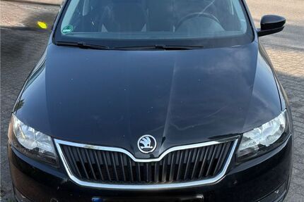 Skoda Rapid 73.683 km 12.900 &euro; Hohenstein 65329