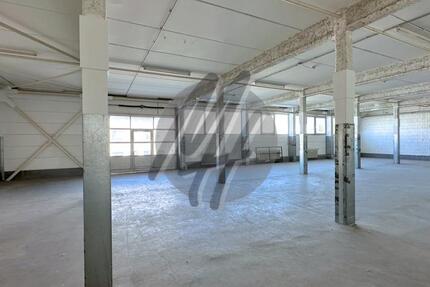SCHNELL VERFÜGBAR ✓ Lagerflächen (500 m²) zu vermieten zimmer