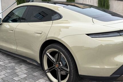 Porsche Taycan 28.128 km 94.500 € Rüdesheim am Rhein 65385