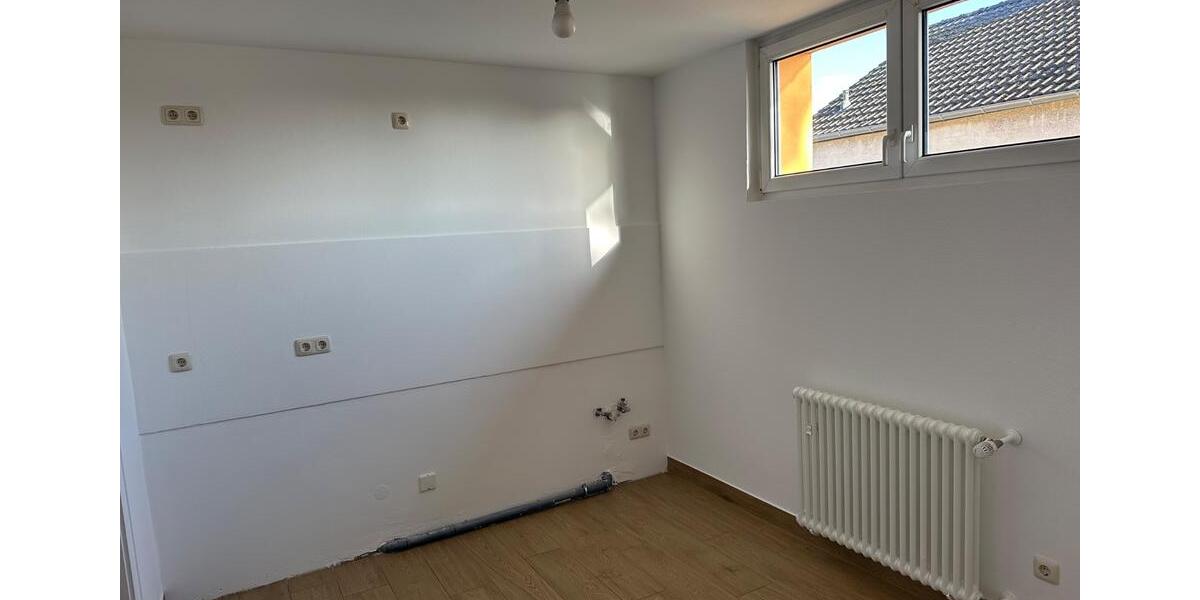Etagenwohnung Mainz Mombach - 3.5 Zimmer, 98 m&sup2;, 1.350&euro; | Angebot:24660184