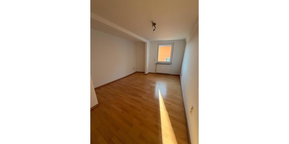Einfamilienhaus Ingelheim am Rhein - 5 Zimmer, 142 m&sup2;, 1.800&euro; | Angebot:26356087
