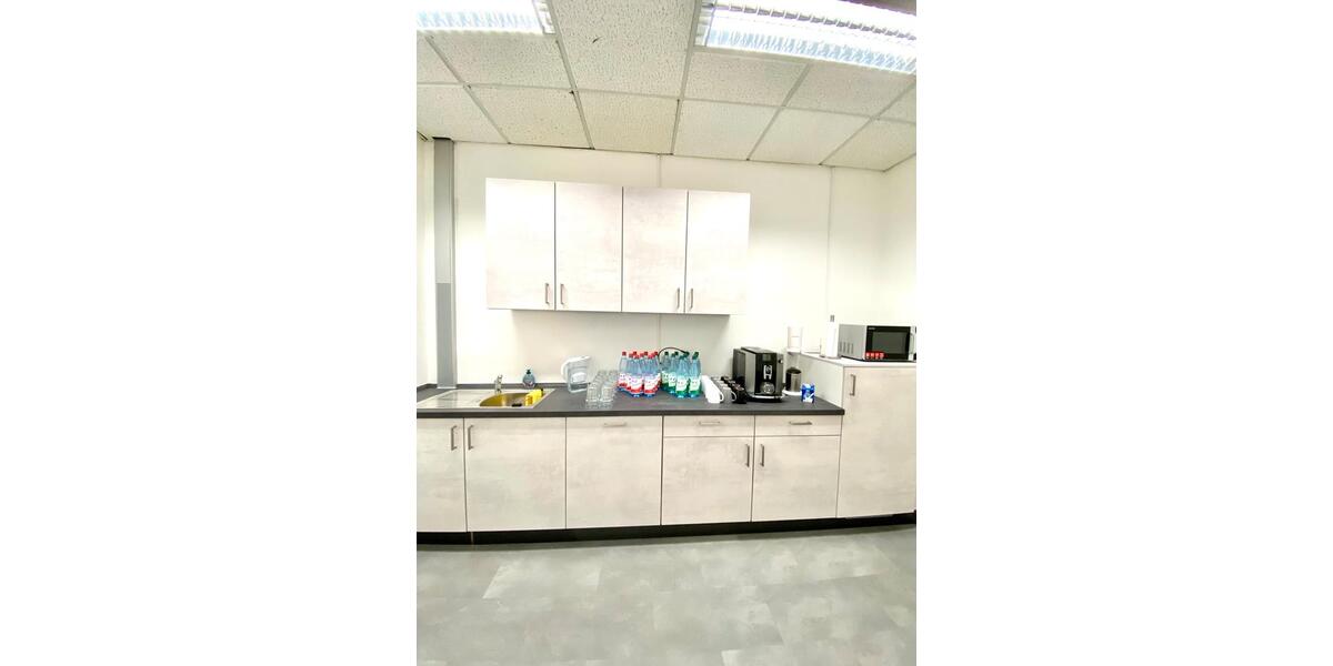 Wir erweitern: abschließbare Einzelbüros ab 15.02.2026 verfügbar zimmer