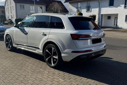 Audi Q7 122.000 km 46.100 &euro; Rüsselsheim 65428