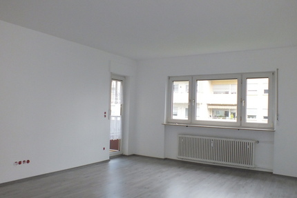 Frisch renovierte 3 Zimmer Wohnung mit ca. 75m² Wohnfläche mit Balkon und Garage - Wohnung Nauheim | Angebot:26101851