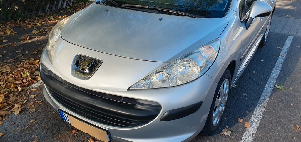 Peugeot 207 119.820 km 2.500 &euro; Wiesbaden 65205