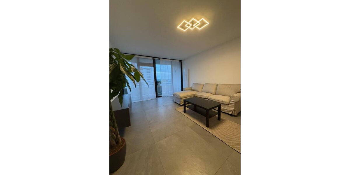 Etagenwohnung Wiesbaden Biebrich - 2 Zimmer, 65 m&sup2;, 1.450&euro; | Angebot:26388940