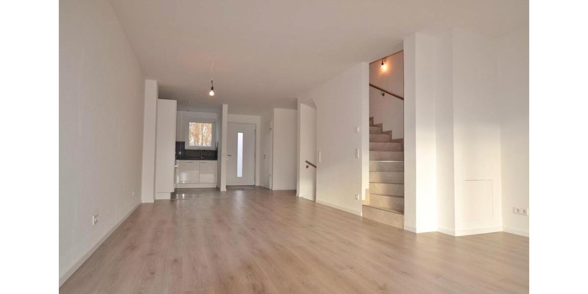 Reihenhaus Wiesbaden Mainz-Amöneburg - 5 Zimmer, 151 m&sup2;, 2.140&euro; | Angebot:26398610