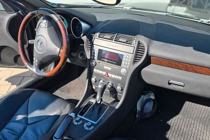 Mercedes-Benz SLK 200 88.000 km 12.000 &euro; Oestrich-Winkel 65375