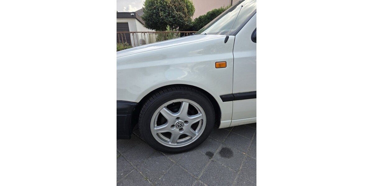 VW Golf 149.000 km 3.079 &euro; Raunheim 65479