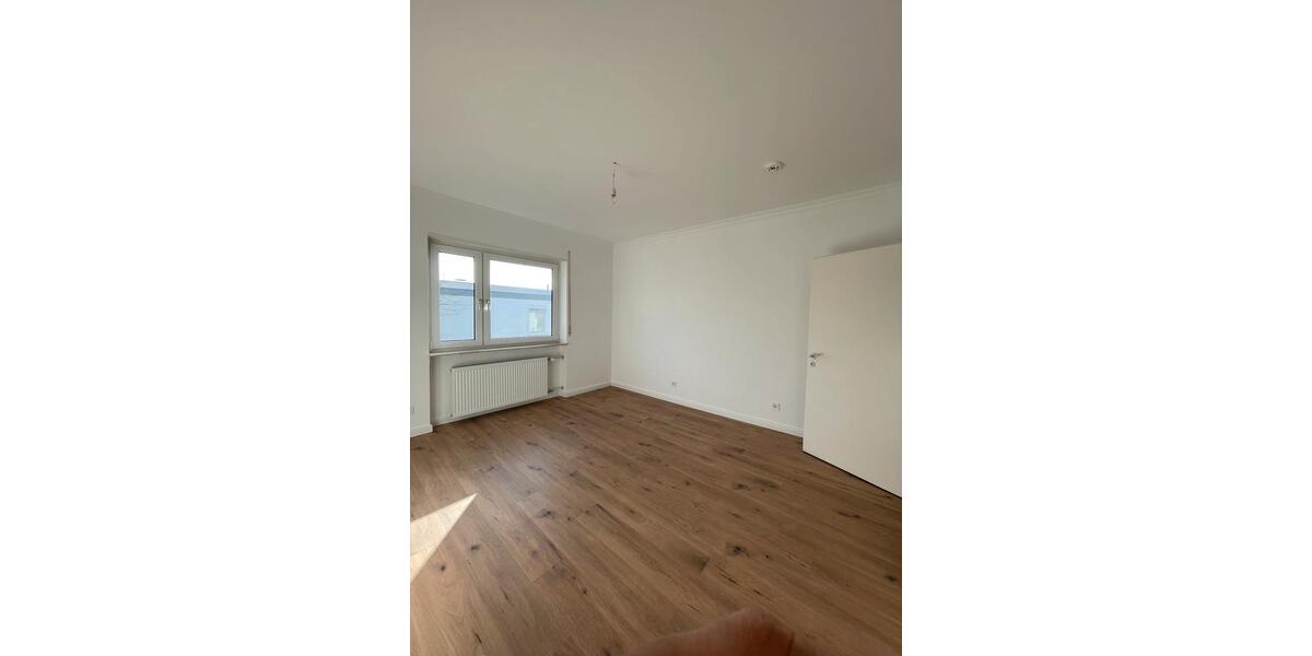 Etagenwohnung Wiesbaden Südost - 3 Zimmer, 86 m&sup2;, 1.490&euro; | Angebot:25088074