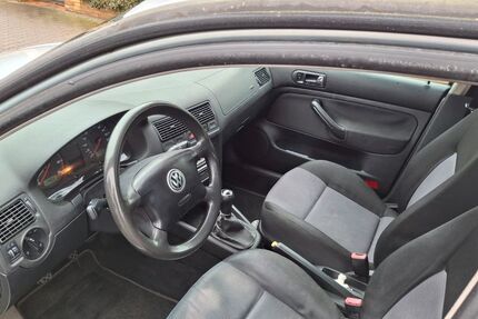 VW Golf 282.700 km 1.300 &euro; Rüsselsheim 65428