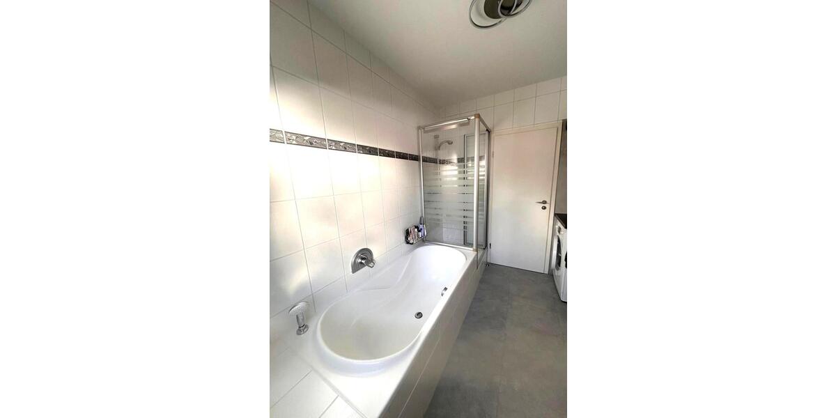 Etagenwohnung Kelkheim (Taunus) - 3 Zimmer, 91 m&sup2;, 399.000&euro; | Angebot:24980735