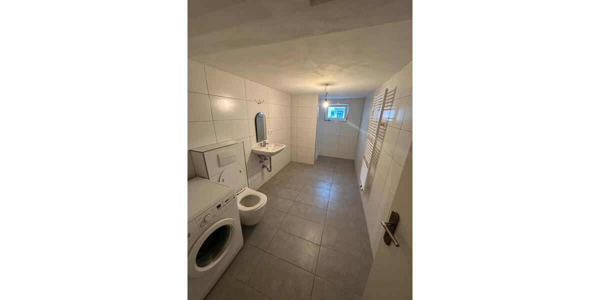 Etagenwohnung Hofheim am Taunus - 2 Zimmer, 73 m&sup2;, 1.250&euro; | Angebot:25512392