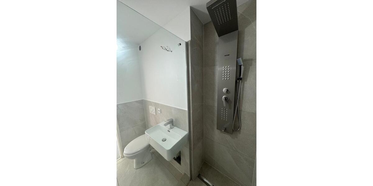 kernsanierte helle 2 Zimmer-Wohnung mit TG Stellplatz und Balkon 2 zimmer