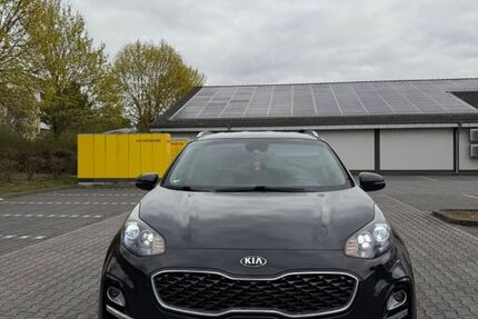 Kia Sportage 107.500 km 16.000 &euro; Wiesbaden 65205