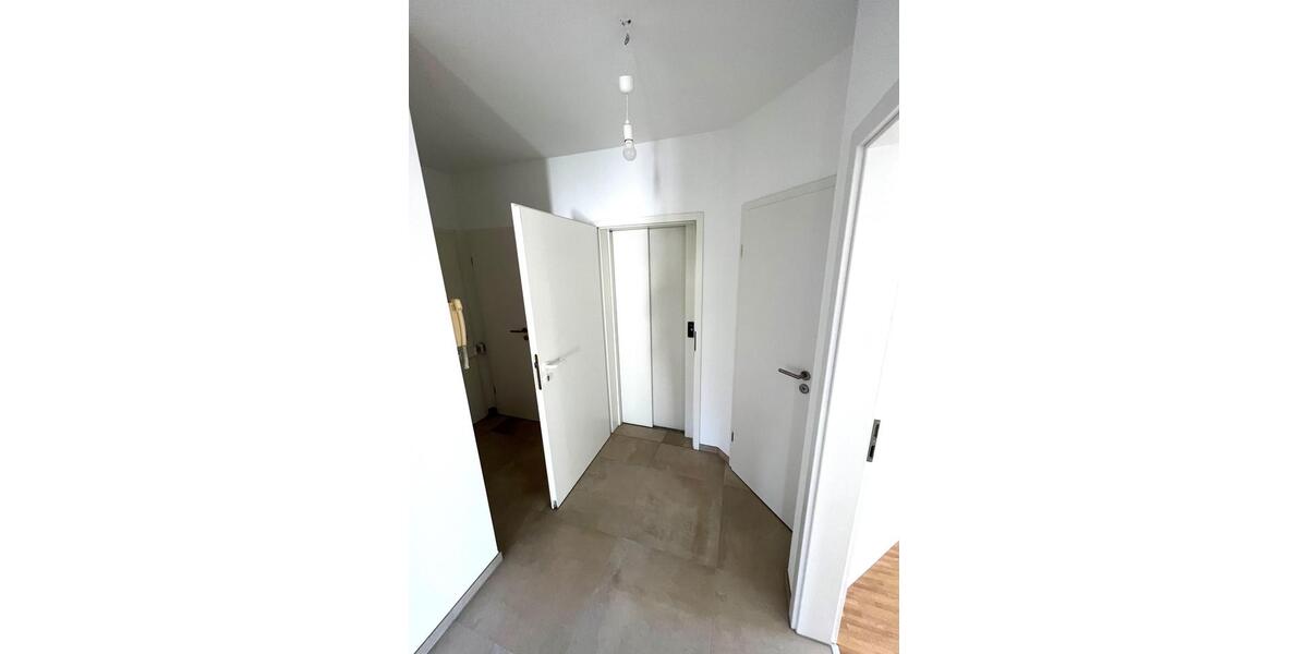 Dachgeschoßwohnung Kronberg im Taunus - 3 Zimmer, 88 m&sup2;, 1.700&euro; | Angebot:25973695