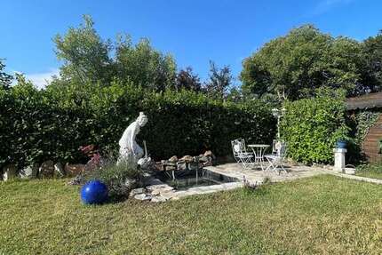 Haus zum Kaufen in Hochheim 1.490.000 € 320 m² 11 zimmer